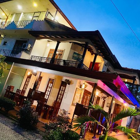 Montana Rest Hotel Anuradhapura Eksteriør billede