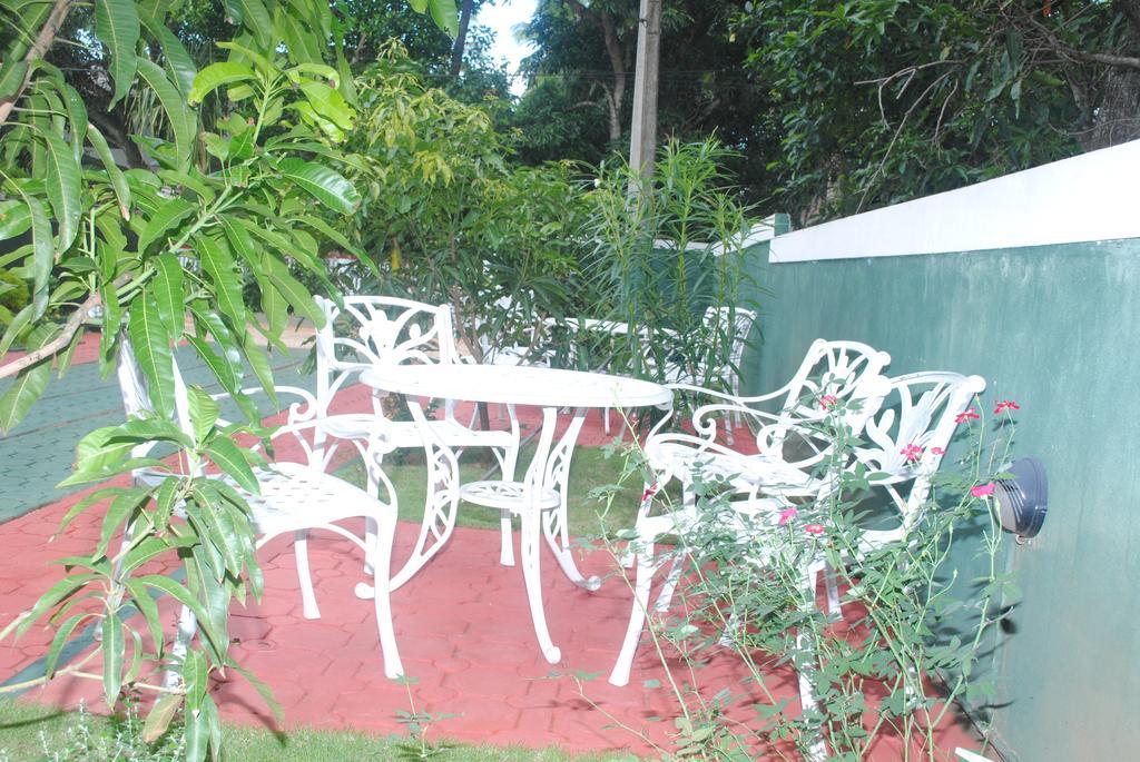 Montana Rest Hotel Anuradhapura Eksteriør billede